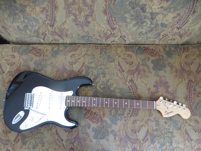 Fender Squier Affinity Strat 2001, View more