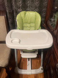 Chaise haute bébé / Baby high chair