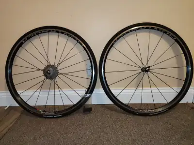 Roues Bontrager Paradigm Elite TLR avec pneus Vittoria Rubino, View more