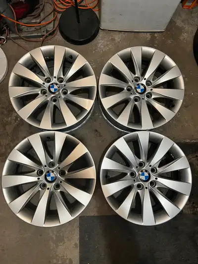 4 Mags BMW 17” OEM 5x120 Et 37 17x7.5j CB 72.6 Good condition ! Fits many 3 / 5 series and other mod...