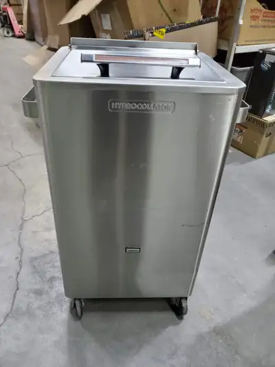 Chattanooga SS2 Hydrocollator This is a Model SS2 Chattanooga Hydrocollator in working condition. Ha...