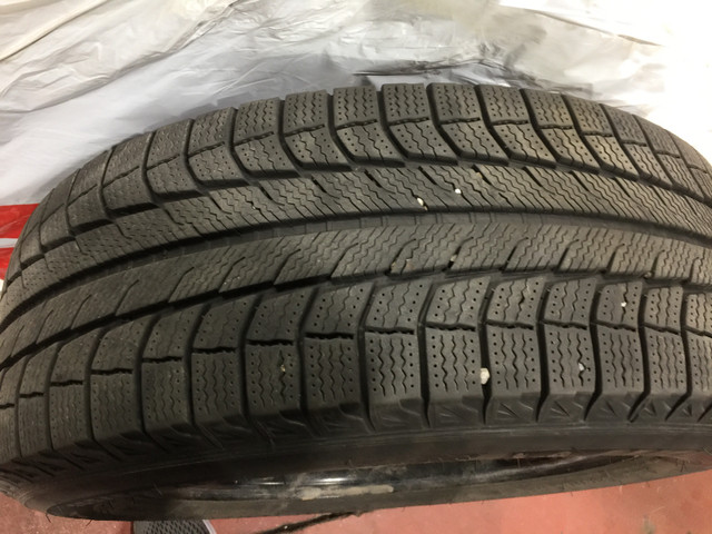 235 60R/17 Michelin winter tires with rims in Tires & Rims in Calgary