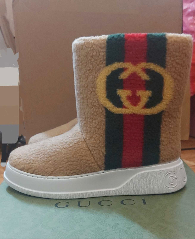 Gucci auckland interlock furry boot in Men's Shoes in City of Toronto