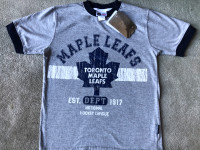 BRAND NEW - TORONTO MAPLE LEAFS TSHIRT - YOUTH S