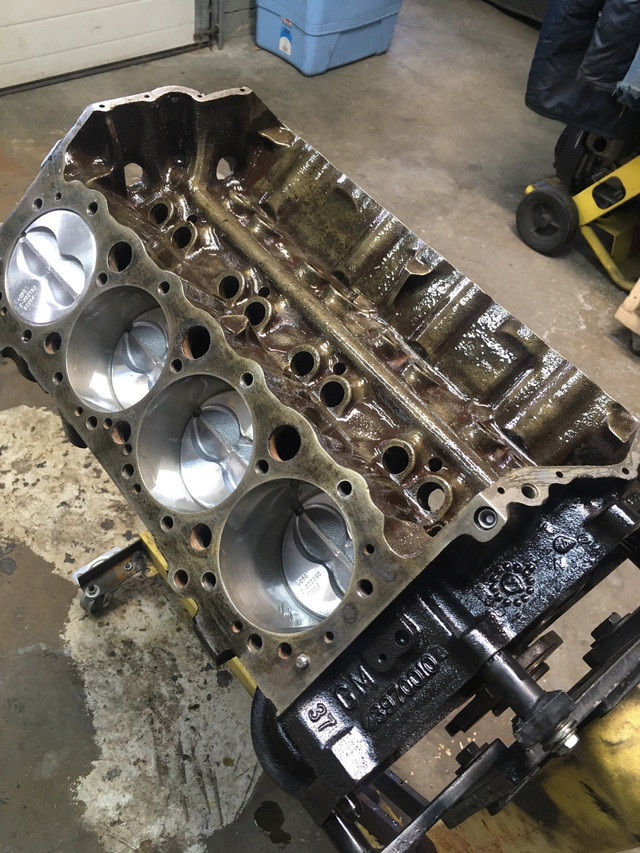 Chevrolet SBC 350 engine  in Engine & Engine Parts in St. Albert - Image 2