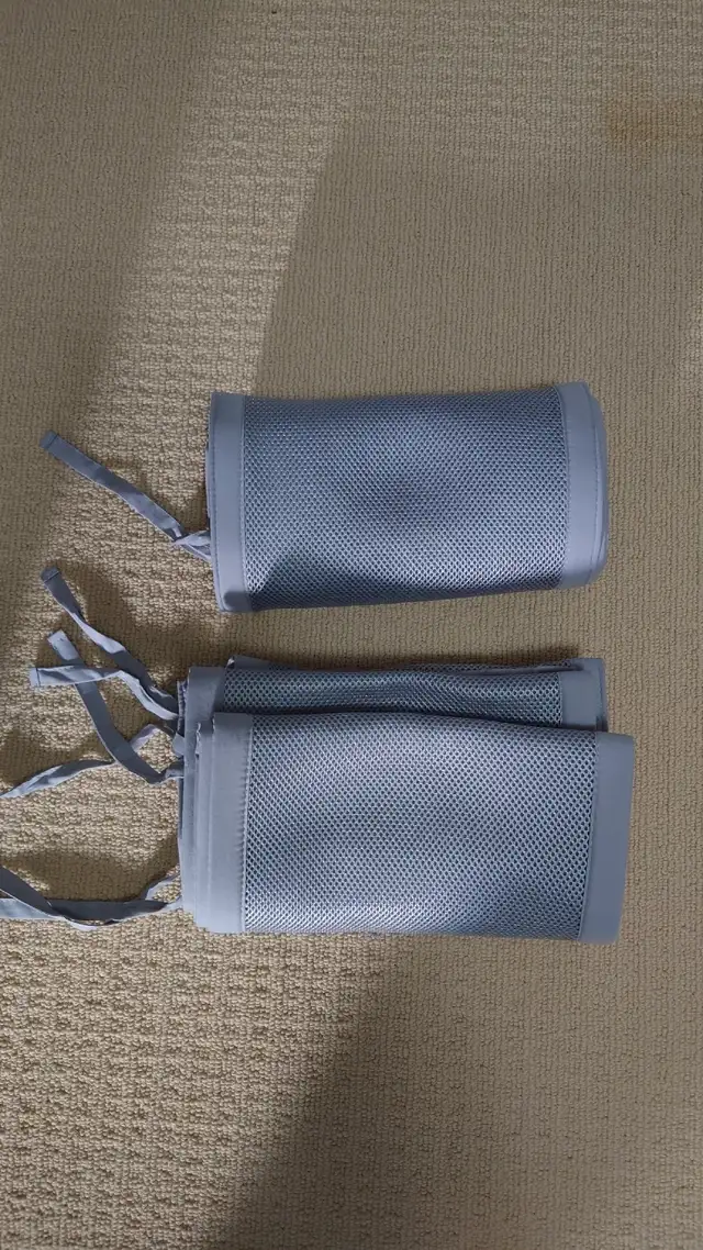 Used BreathableBaby Breathable Mesh Crib Liner (Grey) in Cribs in Mississauga / Peel Region - Image 2