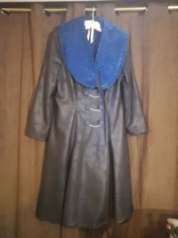 Woman's Handmade spring/fall coat with gloves