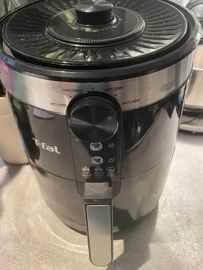 Friteuse à air - Air Fryer - Marque T-Fal - Bonne condition, View more
