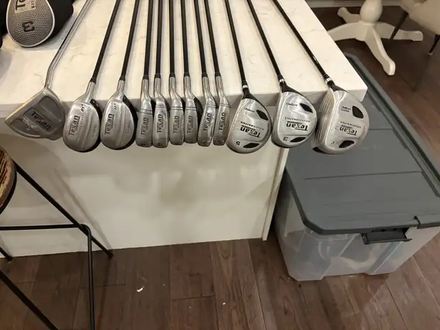 men’s right handed golf clubs senior flex  in Golf in Guelph - Image 8