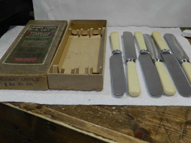 Vintage 6 Dessert Knives Boxed Set, Frank Cobb & Co’s, No 594 in Arts & Collectibles in Strathcona County - Image 4