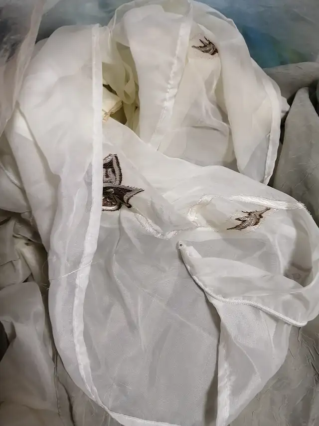 Curtains64402010274179120