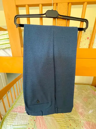 Samuelsohn navy dress pants in size 38, tailored to size 36. Like new. $40 or best offer.