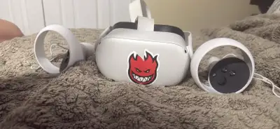 Oculus Quest 2, View more