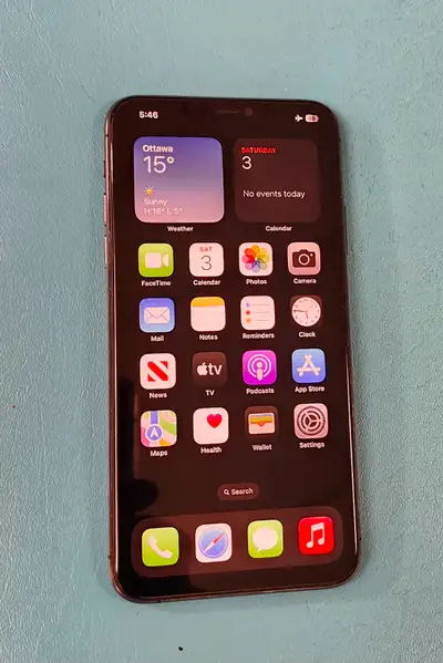**iPhone 11 Pro Max – Excellent Condition** Looking for a powerful iPhone at an affordable price? Th...