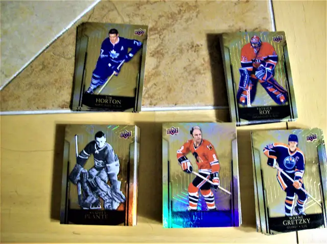 CARTES HOCKEY CARD, SÉRIE   100+15  CARTES TIM HORTONS LÉGENDE in Arts & Collectibles in Laval / North Shore - Image 5