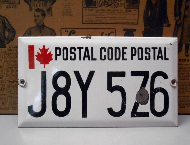 Plaque d'Identification Postes Canada Porcelaine - Vintage dans Art et objets de collection  à Sherbrooke - Image 2