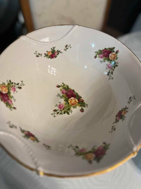 Royal Albert Old Country Rose Footed Bowl 