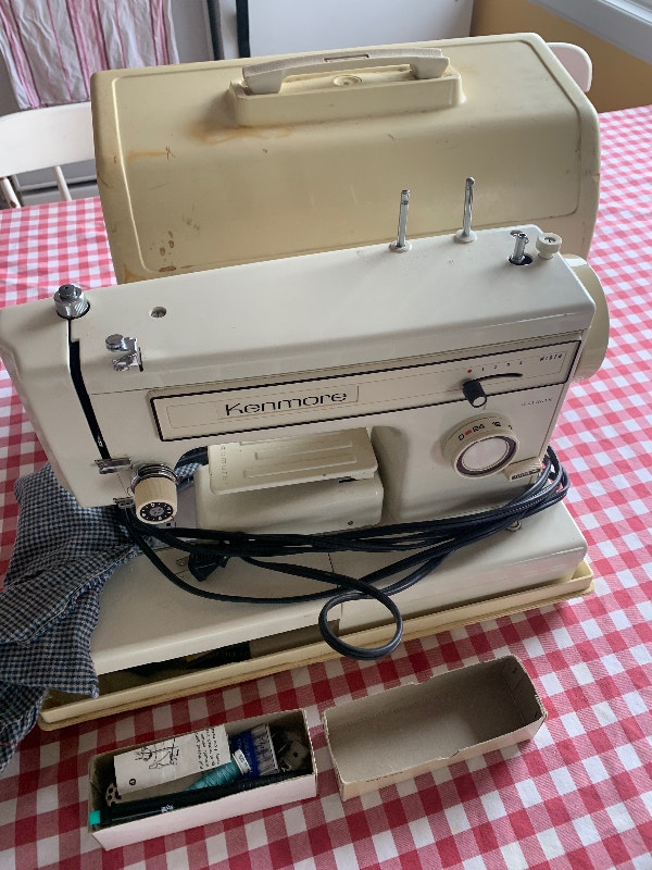 Sewing machine Hobbies & Crafts Yarmouth Kijiji
