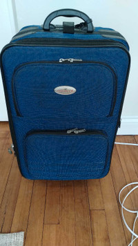 Medium sized suitcase 