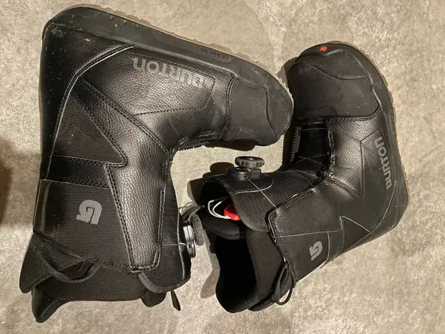 Burton Men’s Progression Boa Snowboard Snowboarding Boots US 9.5 in Snowboard in Calgary - Image 4