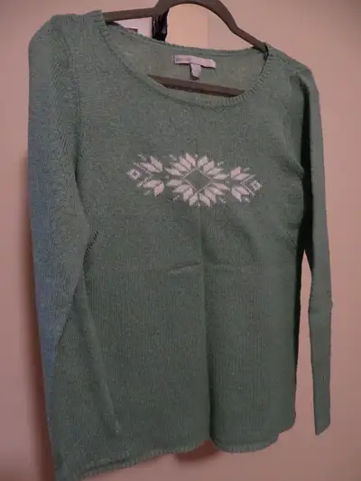Old Navy ski sweater, View more