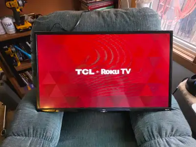 32" Roku TV w/Remote - Factory Reset , View more