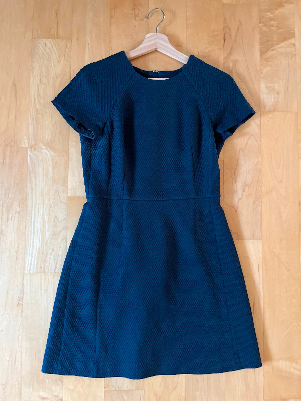 Banana Republic - fitted formal dress (size 6) in Women's - Dresses & Skirts in City of Toronto