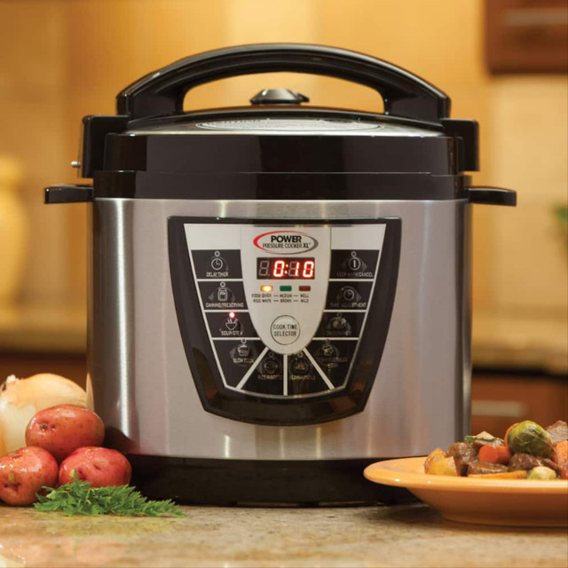 power express 6 quart pressure cooker in Microwaves & Cookers in Markham / York Region - Image 2