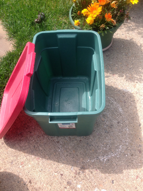 Large Storage Bin in Other in Strathcona County - Image 4