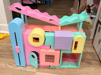 L.O.L. Surprise! Dollhouse Playset, View more