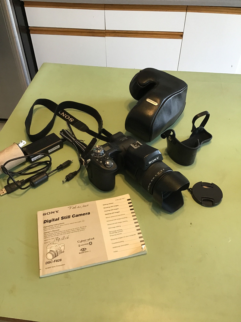 Sony Cybershot DSC-F828 Camera for sale  