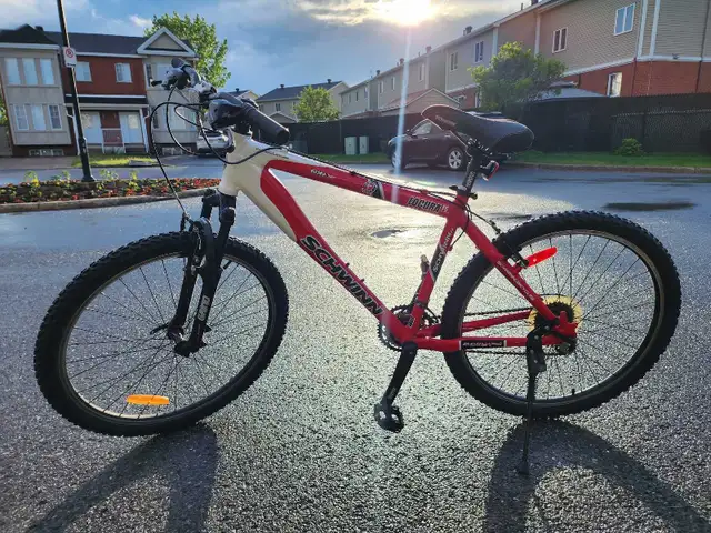 Vélo de Schwinn Locura FS – 26 pouces – 24 vitesses – Pr in Other in Longueuil / South Shore - Image 3