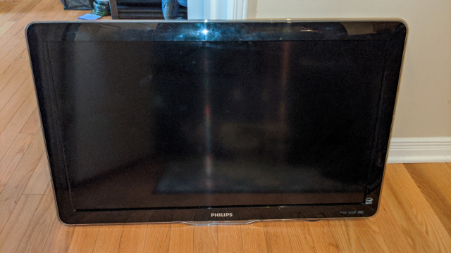 Philips 32" LCD 1080p TV (32PFL4505D/F7) in TVs in Ottawa