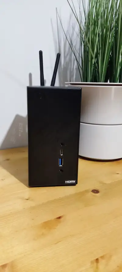 ASRock DeskMini X300W Mini PC – R5 Pro 2400GE, 16GB DDR4 3200, View more