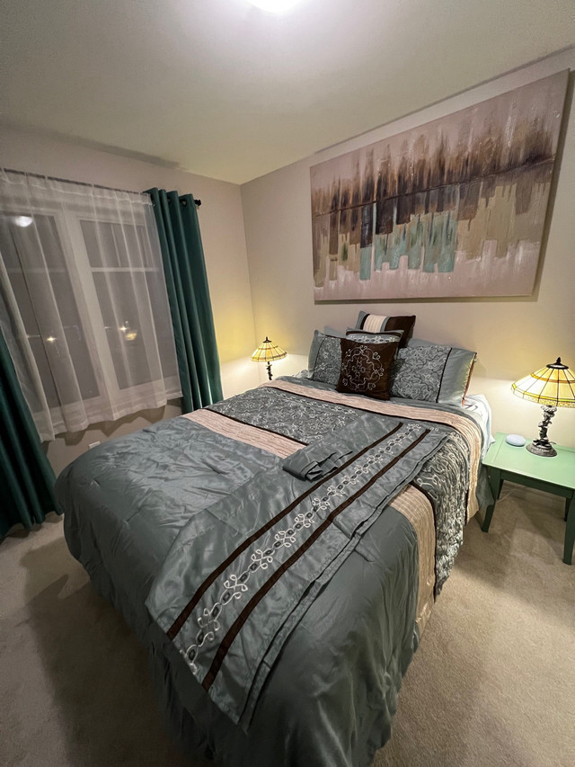 Complete Bedroom Queen size in Beds & Mattresses in Kingston - Image 3