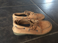 Boys size 9 Sperry boat shoes