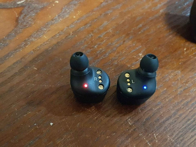 Bluetooth Earbuds (Sennheiser) in Headphones in Whitehorse - Image 3