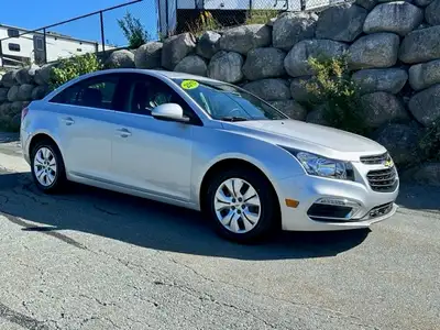 2018 Chevrolet Cruze LT -- One Owner with 31000 KM'S!!!!