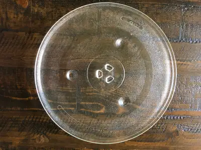 microwave plates, many sizes and roller rings., View more