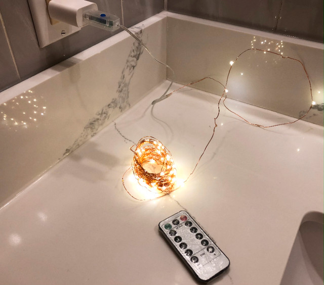Ferry LED light with remote control in Hobbies & Crafts in Markham / York Region