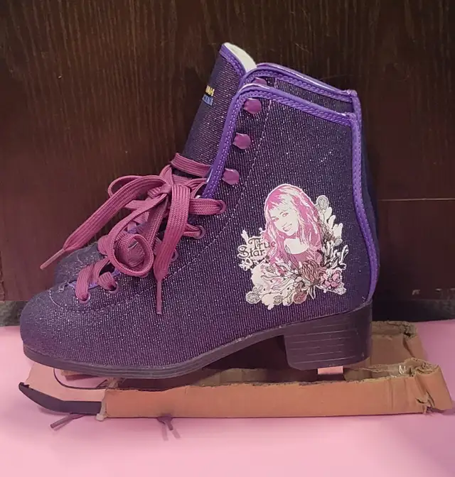 Dorel True Star Hannah Montana Figure Skates Size 3Y - Purple in Skates & Blades in Windsor Region - Image 2