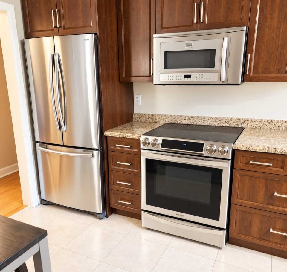 SUPERB Location near CarltonU Hospital uOttawa ALL INCLUSIVE 5