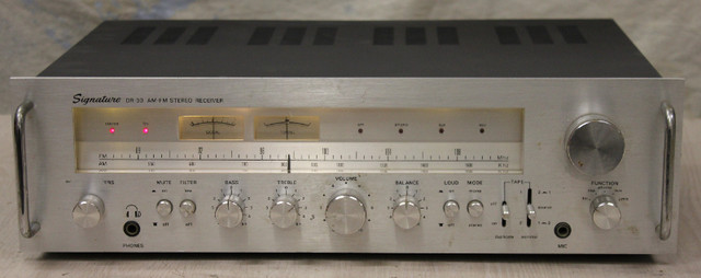 Very Rare Vintage Signature DR 30 Receiver in Stereo Systems & Home Theatre in St. Catharines