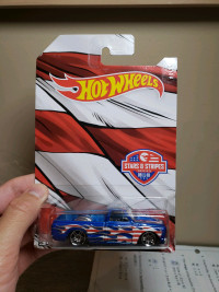 2016 Hot wheels USA EXCLUSIVE Stars & Stripes 1967 Chevy C10