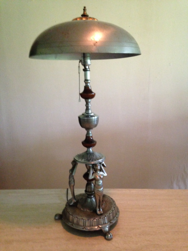 Lampe antique - baisse de prix dans Art et objets de collection  à Ville de Montréal
