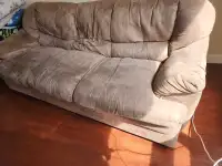 Furniture/couch