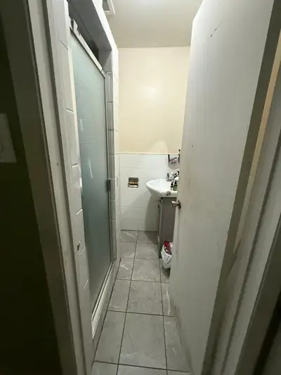 Master bedroom for rent in Malton