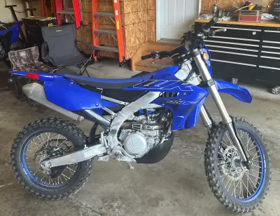For sale a 2022 Yamaha WR450F in excellent condition with only 481 km. Purchased new and has been us...