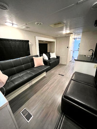 Beauty Bus / Glamping RV FOR RENT