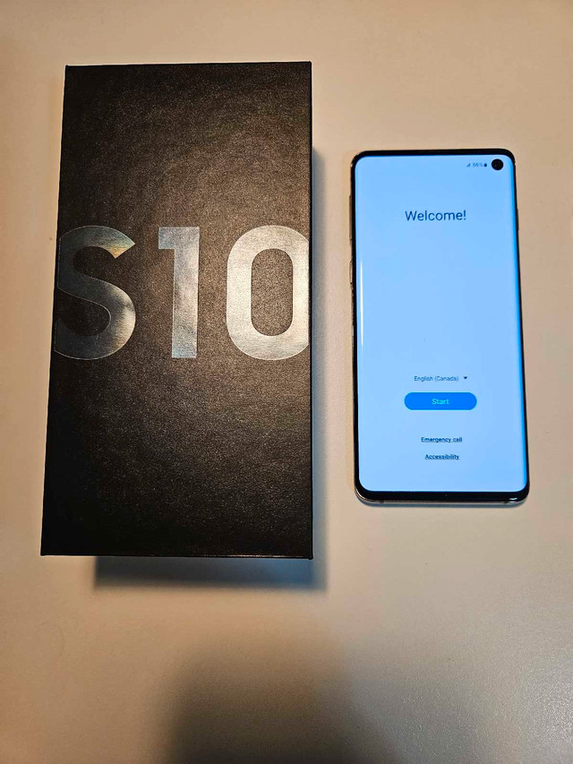 Samsung S10 Smartphone  in Cell Phones in Hamilton